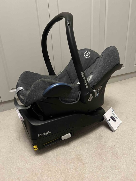 MaxiCosi2.thumb.jpg.69a6fd13559eea09b50eafa3df9a46eb.jpg