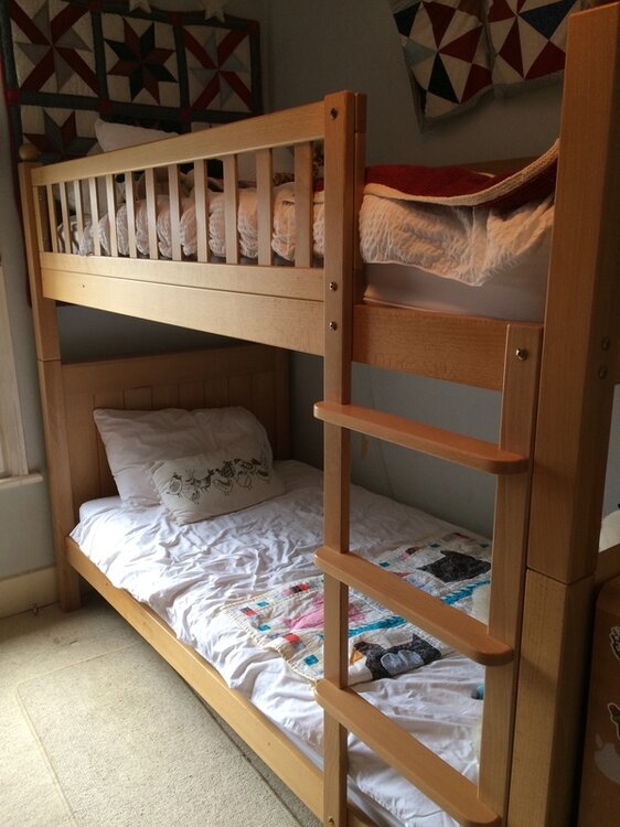 bunkbed.thumb.JPG.1497877ef9101f0f38af098da78efc3f.JPG
