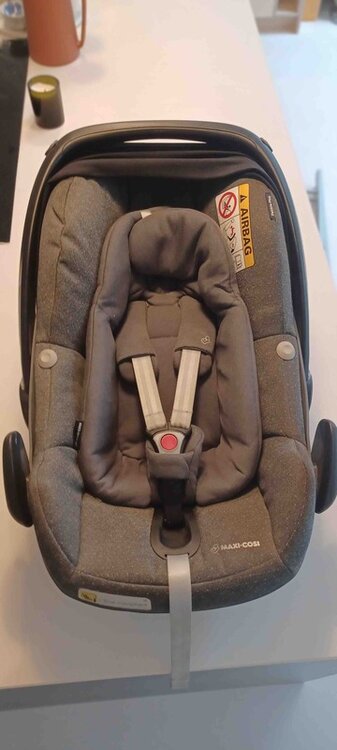 maxicosi_1.thumb.jpg.11fb1c94378b2133ebdf178b10f24969.jpg