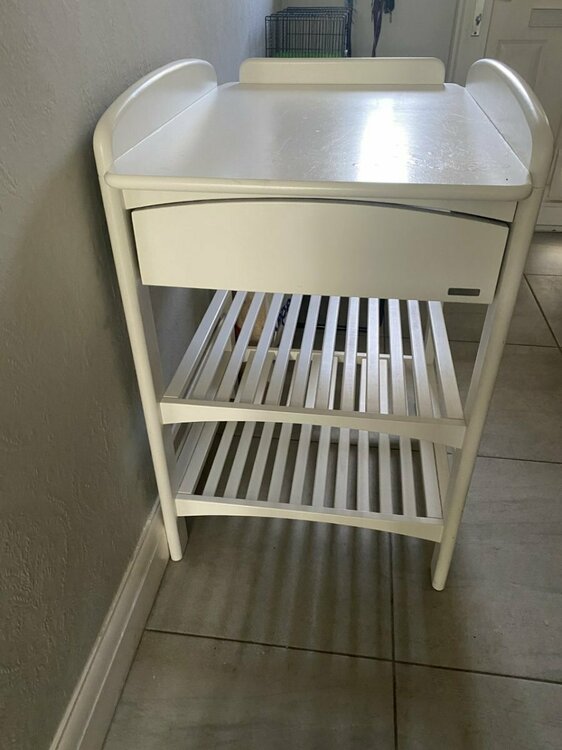 Baby change table.jpg