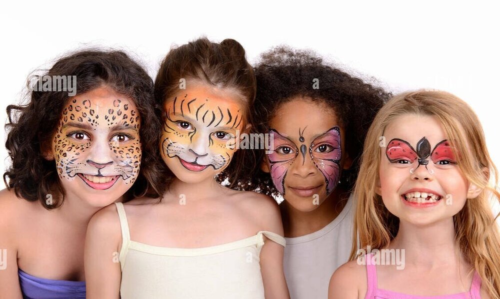 beautiful-young-girls-with-animal-painted-faces-DAJN3N.thumb.jpg.4c0ccdbcc4a7fac496050cd8009c4dc1.jpg