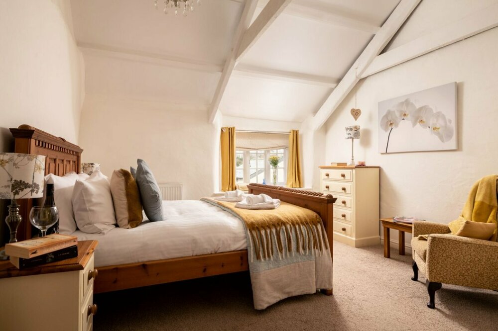 farmhouse 2nd master_2.jpg