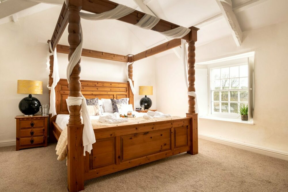 farmhouse 4 poster.jpg