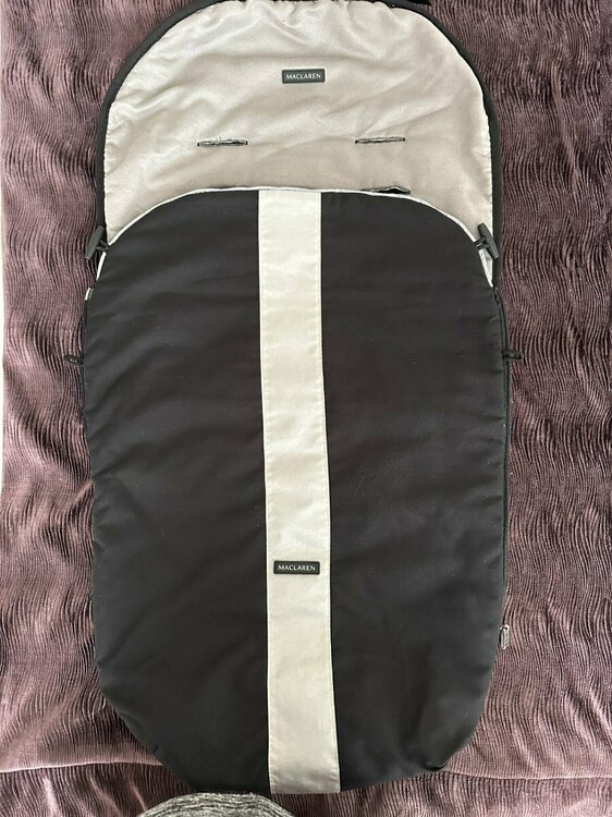 Maclaren stroller footmuff.jpg