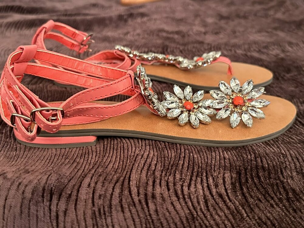 Pink Sandels2.jpg