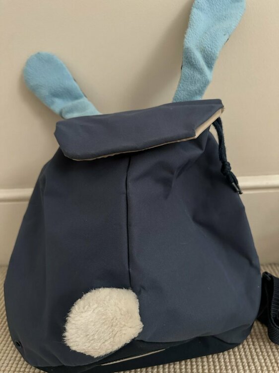 Sammies backpack2.jpg