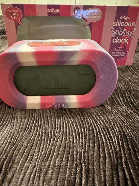 Smiggle Clock (2).jpg