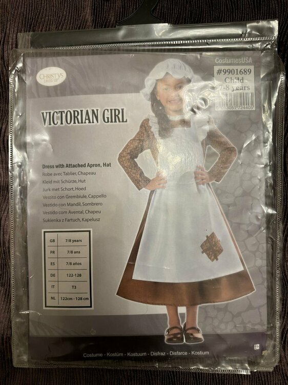 Victorian Costume2.jpg