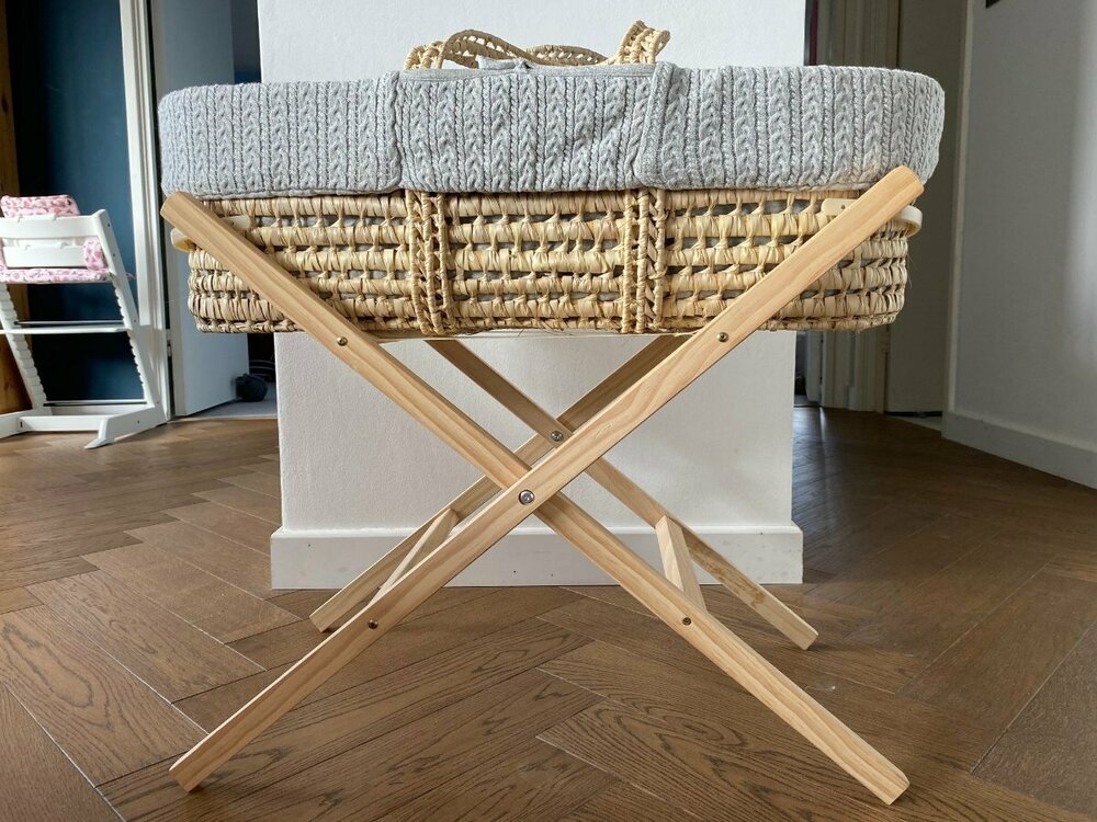 Moses Basket - Side View.jpg