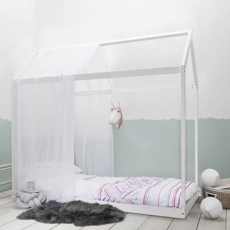 Noa and Nani bed website pic.webp