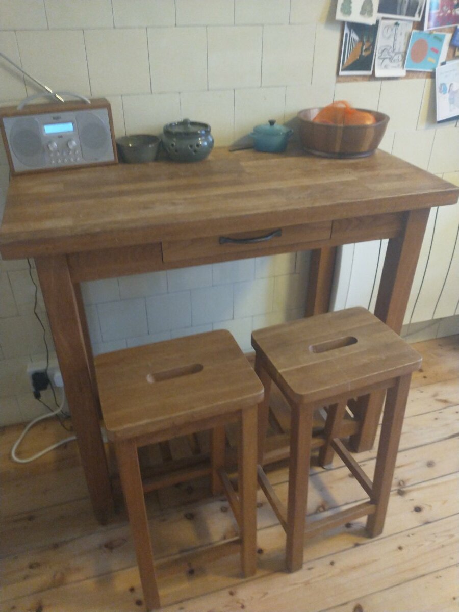 Laura ashley breakfast bar and stools deals