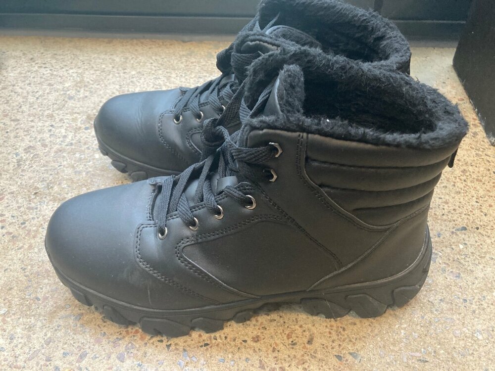 Warm winter boots - size 8 (M) - For Sale & Items Offered - East ...