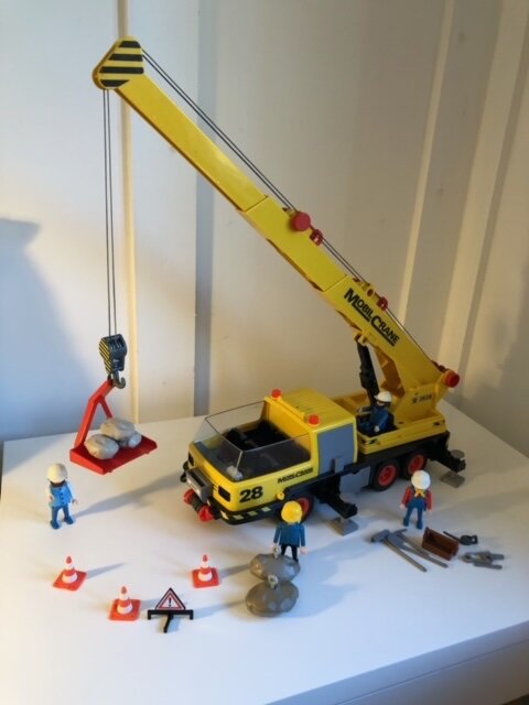 Playmobil mobile hot sale crane