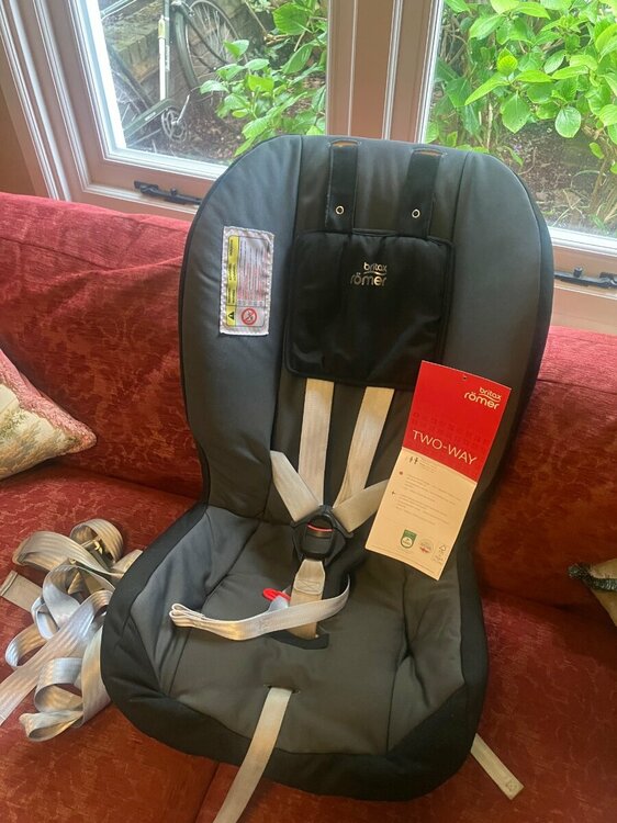 Free Britax Two Way Elite car seat without isofix The Family Room Classifieds East Dulwich Forum
