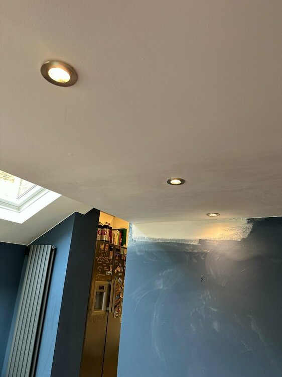 ceiling2.jpg