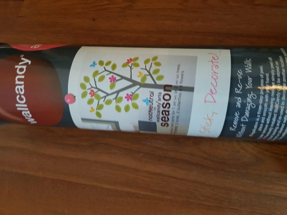 tree stickers - box.jpg