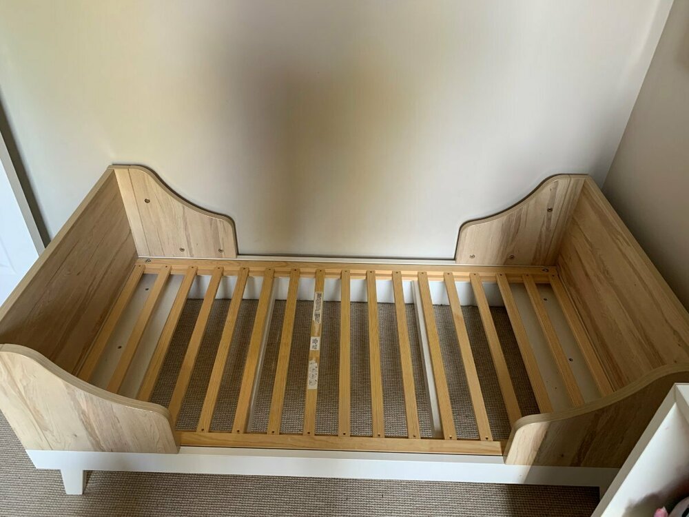 Cot Bed 1.jpg
