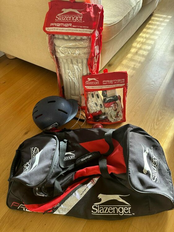cricket gear2.jpg
