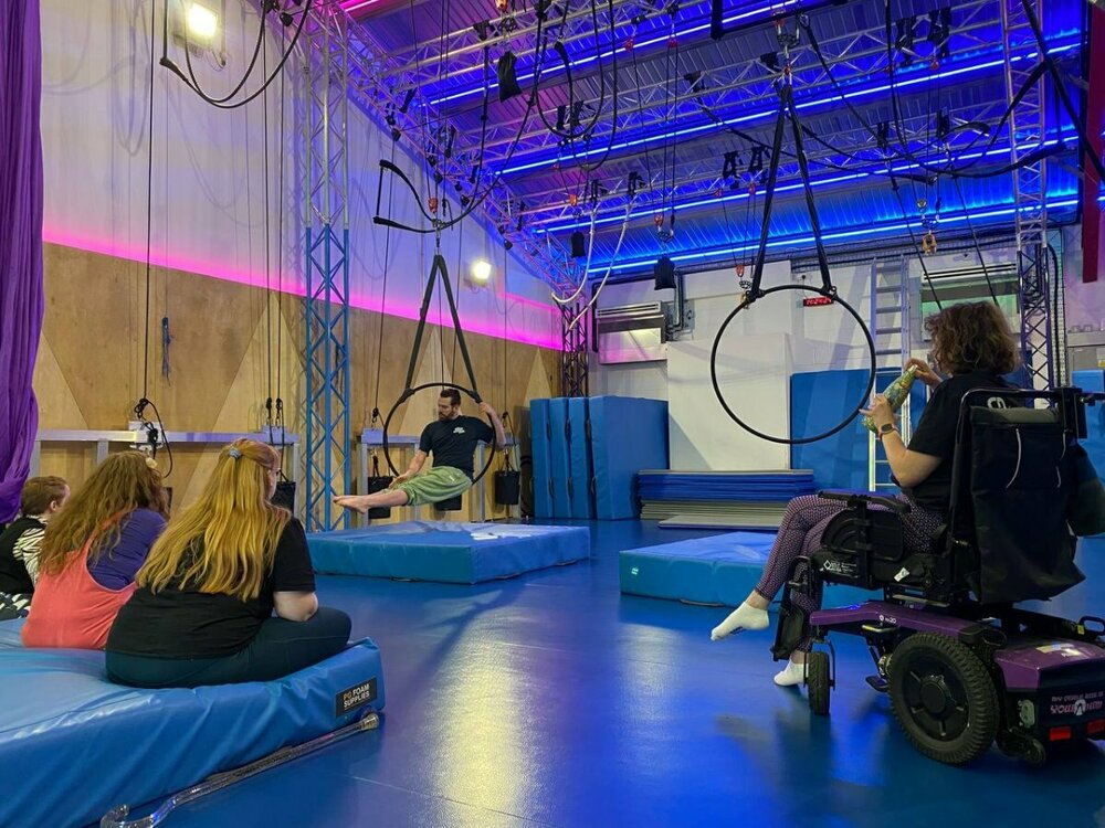 photo_5994646358411296953_y (2).jpg