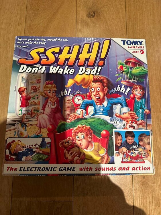 Shhh dont wake up dad Board game.jpg