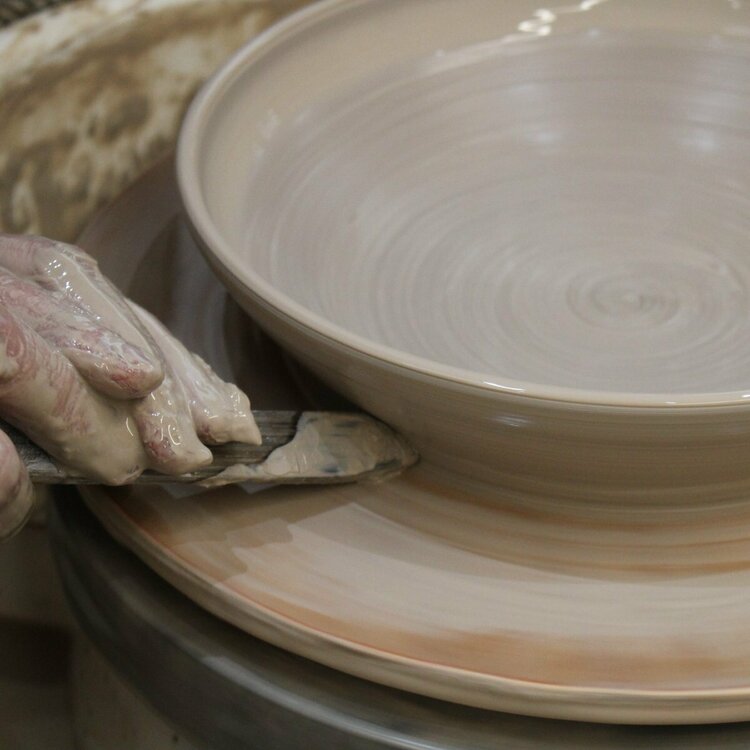 Throwing on a Batt.JPG