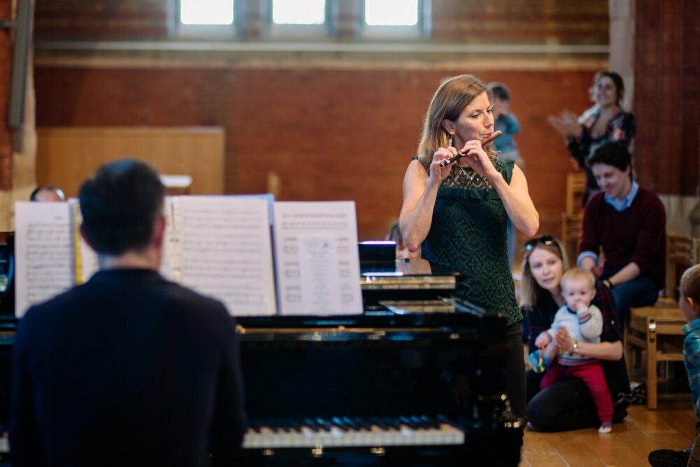 © Bach to Baby 2017_Alejandro Tamagno_West Dulwich_2017-10-27 012 flute.jpg