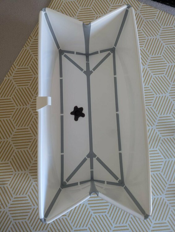 Stokke bath inside.jpeg