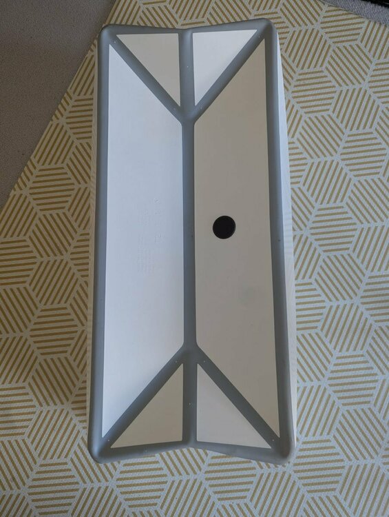 Stokke bath underneath.jpeg