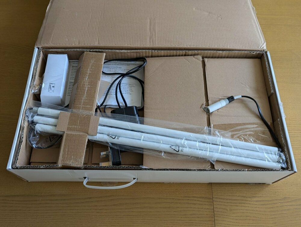 White lamp in box.jpg