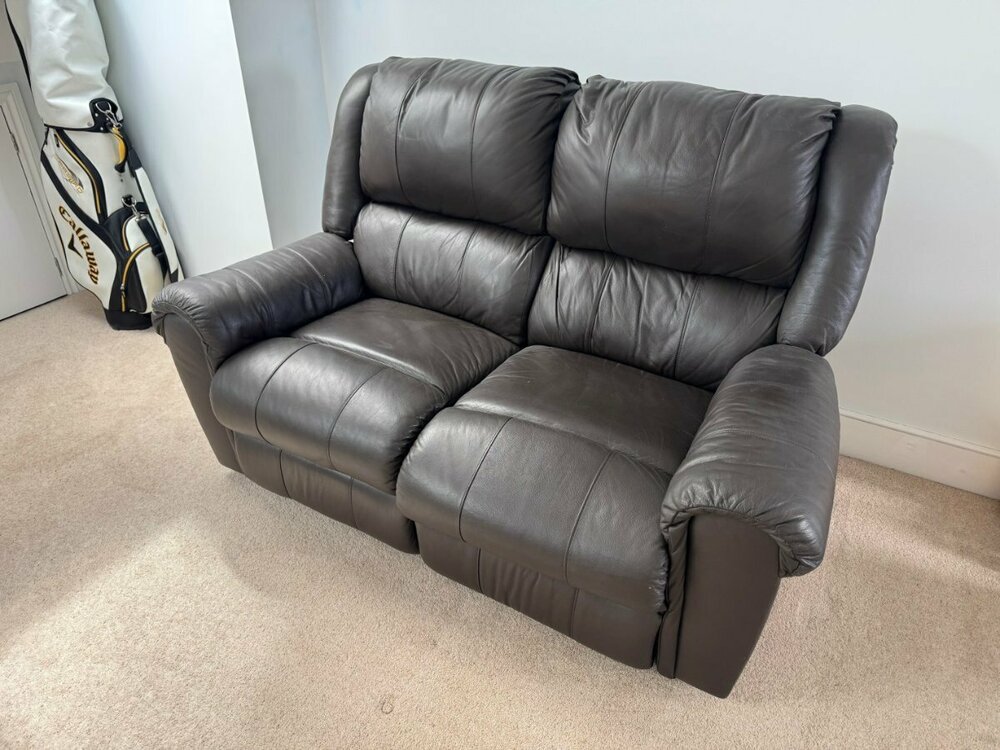 Sofa 1.jpg