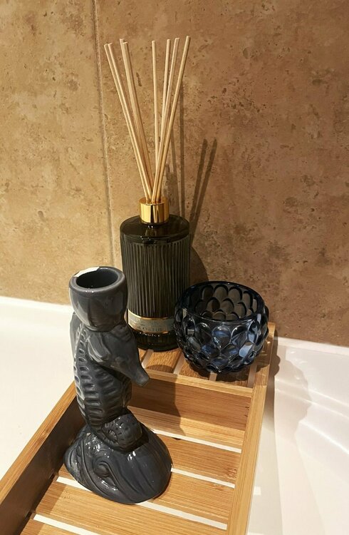 Bathroom ornaments.JPEG