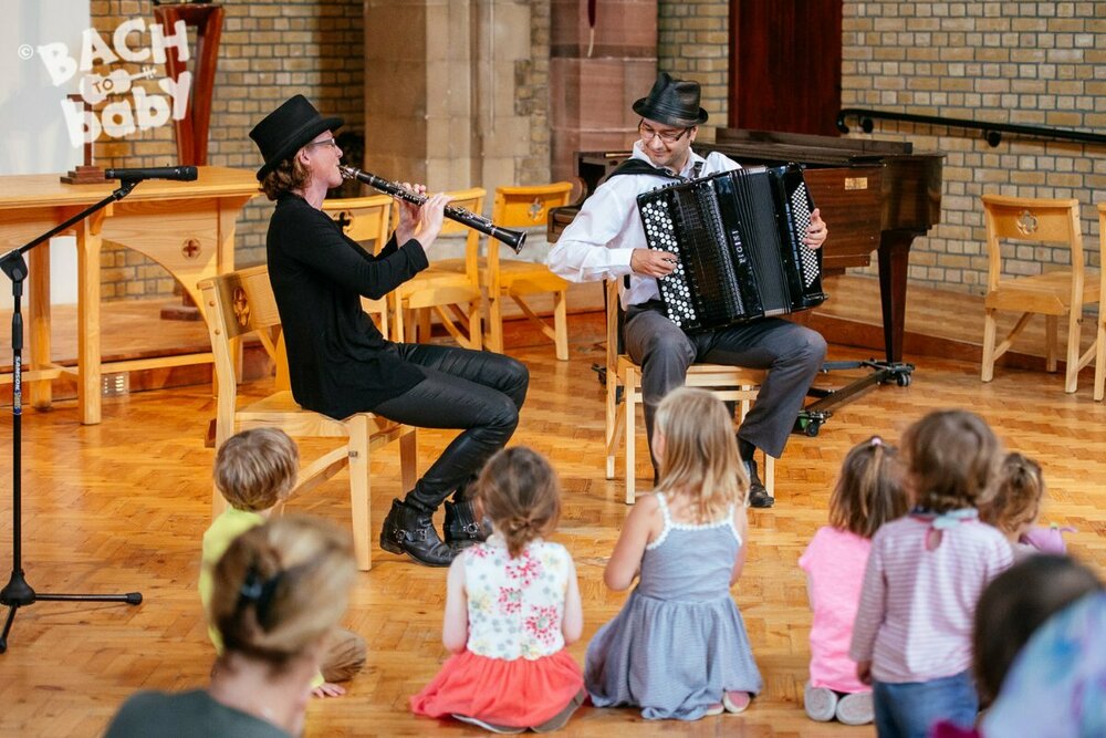 © Bach to Baby 2016_Alejandro Tamagno_Balham_2016-06-11 003 klezmer.jpg