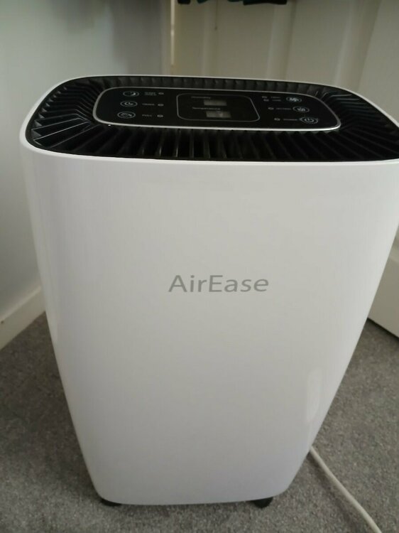 Dehumidifier 1.jpg