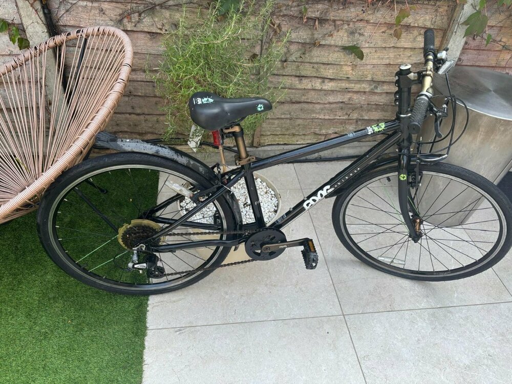 WhatsApp Image 2025-10-12 at 15.14.43_4d0d72ec.jpg