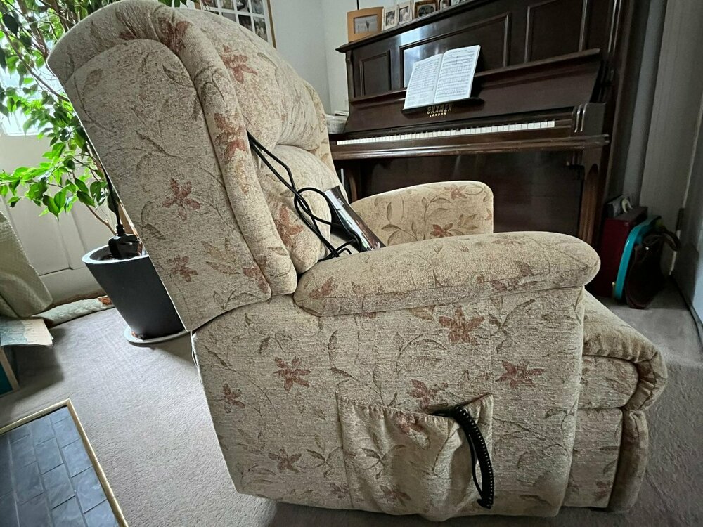 WhatsApp Image 2025-10-20 at 12.22.07 (1).jpeg