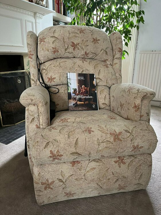 WhatsApp Image 2025-10-20 at 12.22.07 (2).jpeg