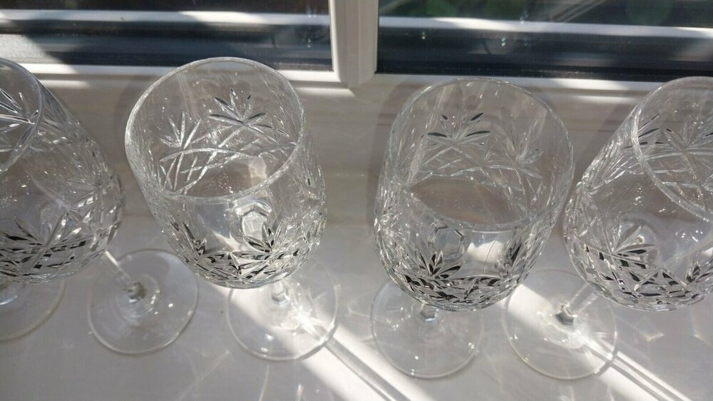 Edinburgh Internation Crystal Wine Glasses3.jpg