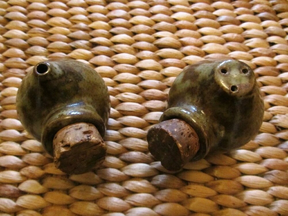 SEt 2.Aylesford Friars cruet set (2).JPG