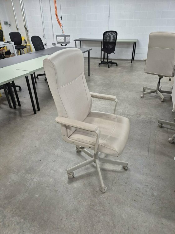 WhatsApp Image 2025-11-24 at 09.41.12 (3).jpeg