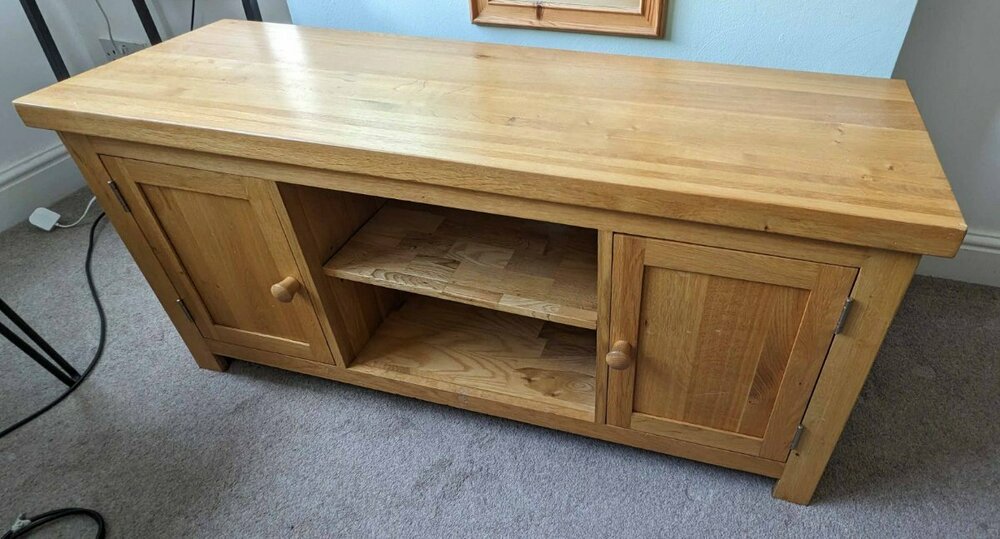 06-TVStand.jpg