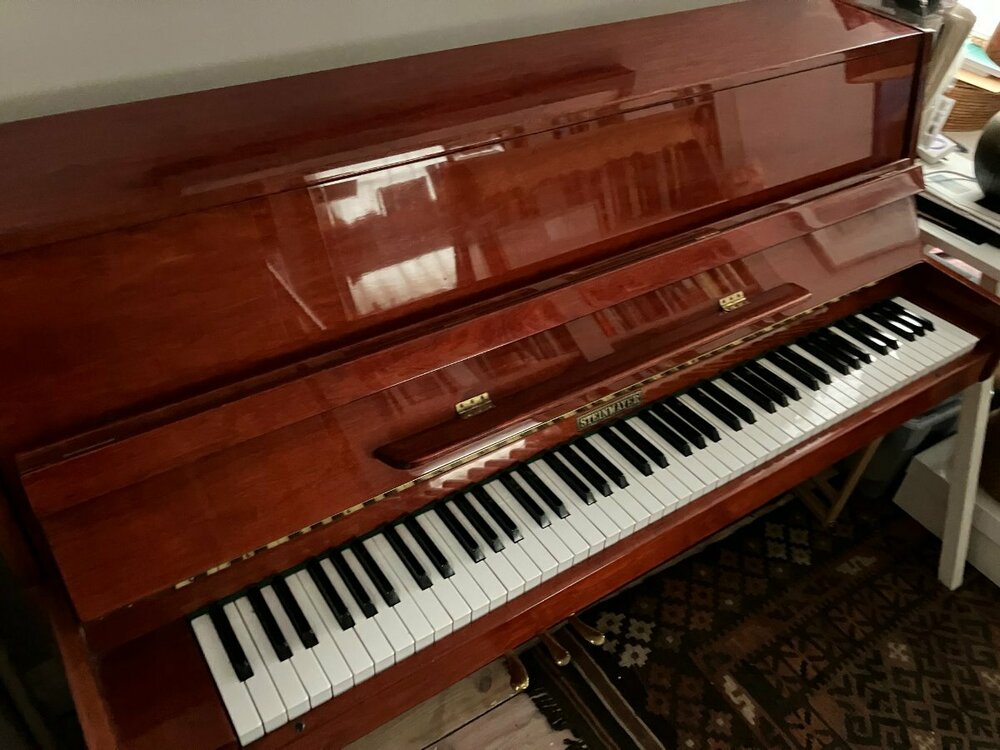 piano1.JPG