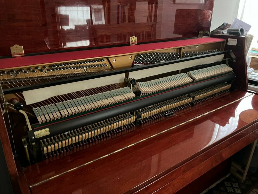 piano3.JPG