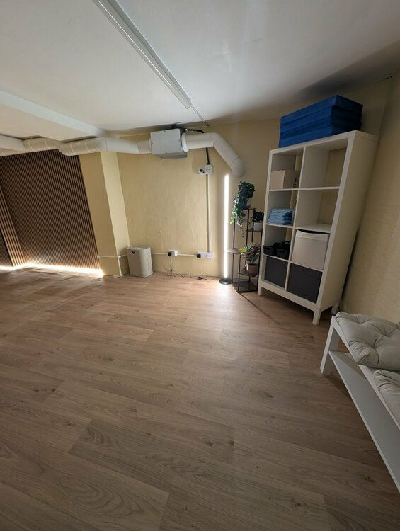 Reception area downstairs.jpg